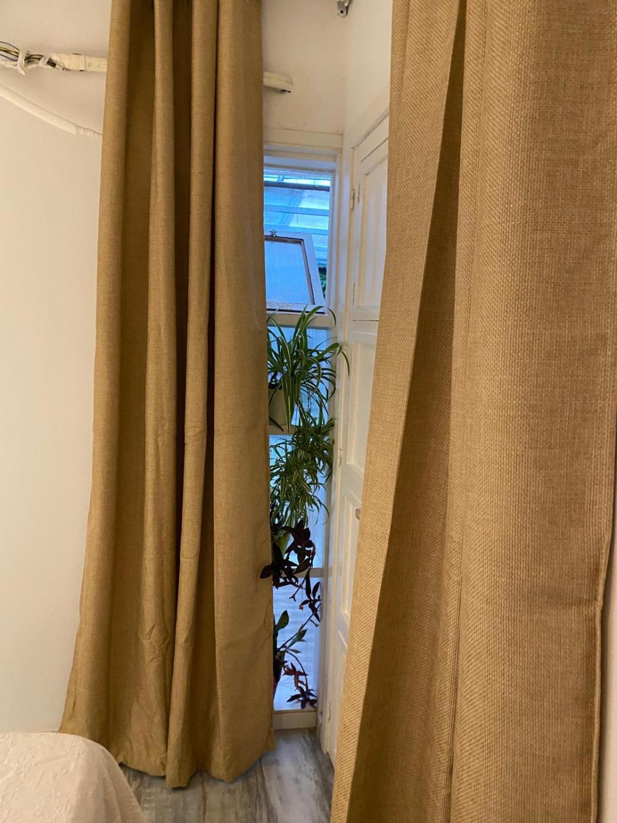 9 Private